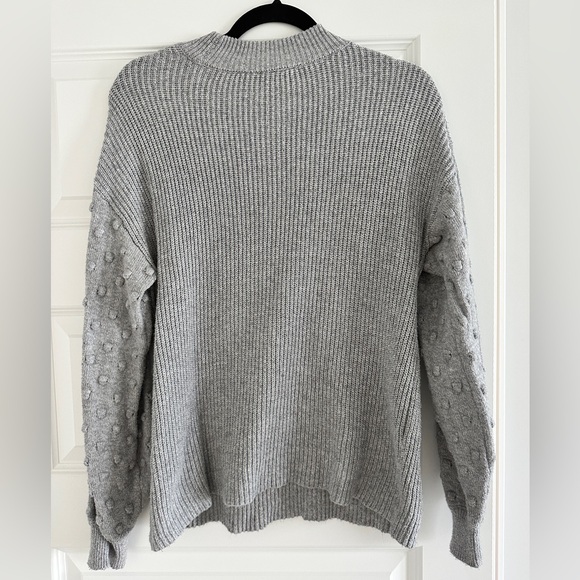 Vince Camuto Sweater - Picture 2 of 5